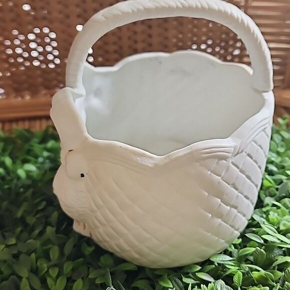 Vintage Bisque Chippy Paint Porcelain Goose Basket Coquette - Picture 5 of 6